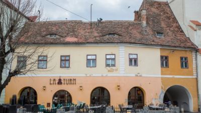 Casă veche din Sibiu, Piața Mică, nr. 2