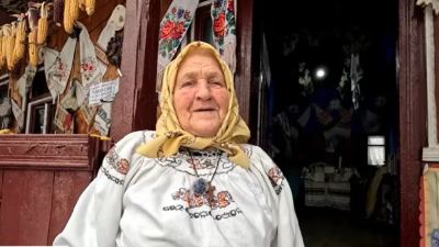 Floarea Cosmi, opincăreasa din Runcu Salvei - Bistrița Năsăud