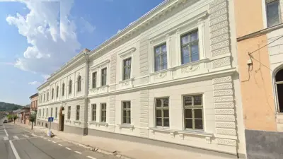 Fosta bibliotecă orășenească din Șimleu Silvaniei, Sălaj Fosta bibliotecă orășenească din Șimleu Silvaniei, Sălaj