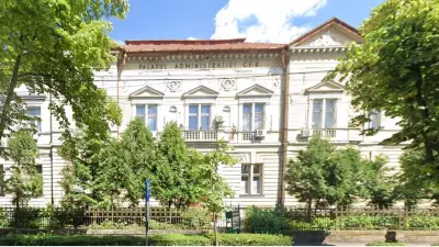Palatul CFR din Satu Mare, bd. Vasile Lucaciu Palatul CFR din Satu Mare, bd. Vasile Lucaciu