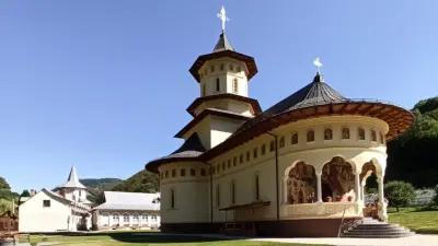 Mănăstirea Strungari, Alba - descoperă tihna rurală — Hram!