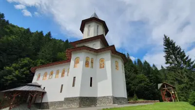 Mănăstirea Sfântul Prooroc Ilie, Paltinul, Argeș - un popas duhovnicesc pe Transfăgărășan — Hram!