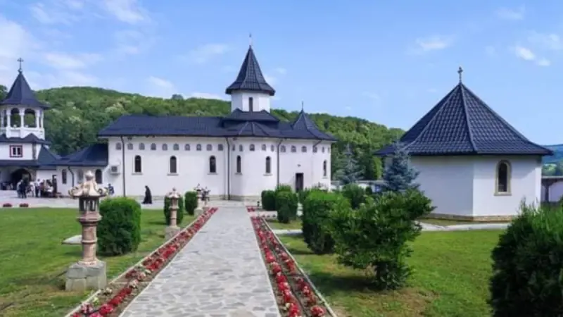 Mănăstirea Lipova, Bacău