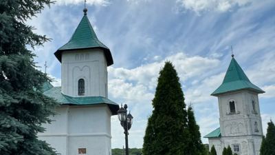 Mănăstirea Runc, Bacău - biserica îngerilor