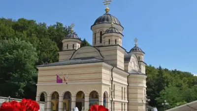 Mănăstirea Izbuc, Bihor - și casa muzeu veche de peste 100 de ani