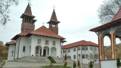 Schitul Sfântul Ioan Botezătorul – Oradea, Bihor -  viață de obște și rugăciune în inima orașului