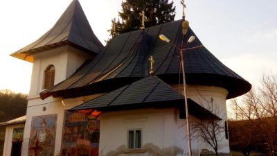 Mănăstirea Cozancea, Botoșani - păstrează simplitatea sihăstrească