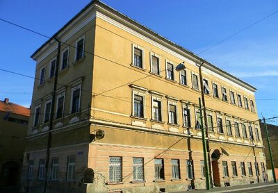 Casa cu lacăt (cu butuc), Arad