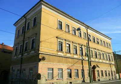 Casa cu lacăt (cu butuc), Arad