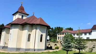 Mănăstirea Soporu de Câmpie, Cluj - liniștea Sfintei Treimi între dealuri și păduri Mănăstirea Soporu de Câmpie, Cluj - liniștea Sfintei Treimi între dealuri și păduri