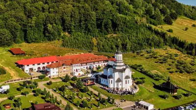 Mănăstirea Valea Mare, Covasna - vatra tânără de la poalele Carpaților