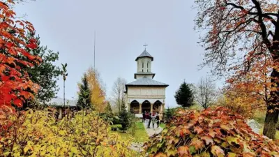 Mănăstirea Cămărășeasca, Târgu-Cărbunești, Gorj - vechea ctitorie boierească de pe malul Gilortului — Hram!