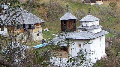 Schitul Sfinții Arhangheli Mihail și Gavriil, Cioclovina de Jos, Gorj