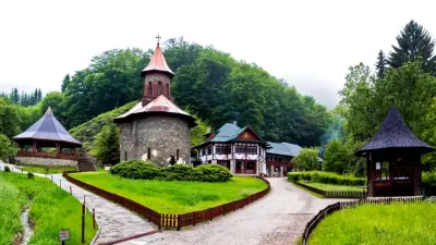 Mănăstirea Prislop, Hunedoara - locul de pelerinaj care atrage mii de credincioși — Hram!