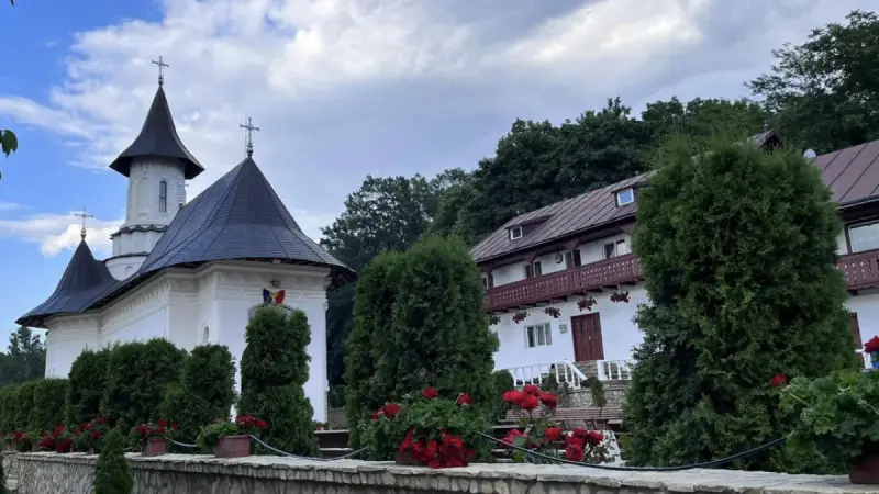 Mănăstirea Piatra Sfântă, Iași