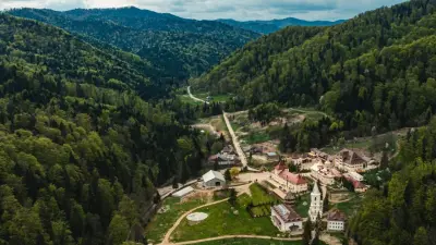 Mănăstirea Nechit, Neamț - șase secole de rugăciune pe valea sihaștrilor