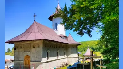 Schitul Păstrăveni, Neamț - așezământ ocrotit de Sfânta Parascheva — Hram!