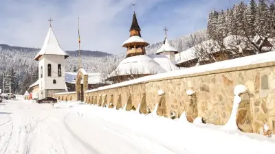 Mănăstirea Petru Vodă, Neamț - dedicată martirilor temnițelor comuniste — Hram!