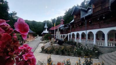 Mănăstirea Poiana – Brusturi, Neamț - un memorial al jertfei din Al Doilea Război Mondial
