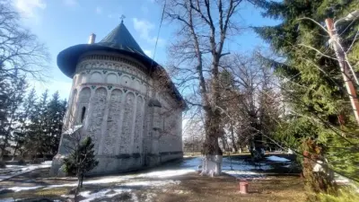 Mănăstirea Războieni, Neamț - biserica-mausoleu a ostașilor lui Ștefan cel Mare — Hram!