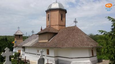 Mănăstirea Chițorani, Prahova - biserica de lemn de peste șase secole