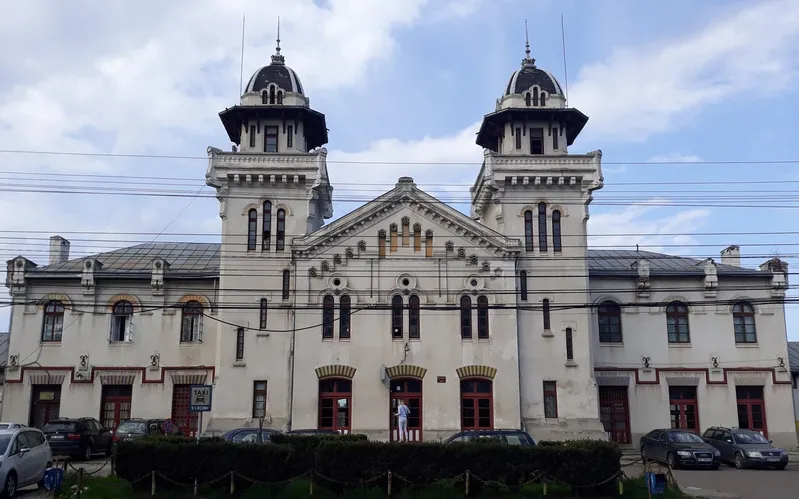 Gara din Comănești, Bacău
