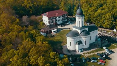 Mănăstirea Măriuș, Satu Mare - ridicată dintr-un legământ făcut în vreme de război