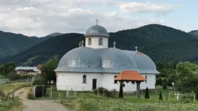 Schitul Rășinari, Sibiu - biserica tânără ce adună satul la praznicele de peste an — Hram!