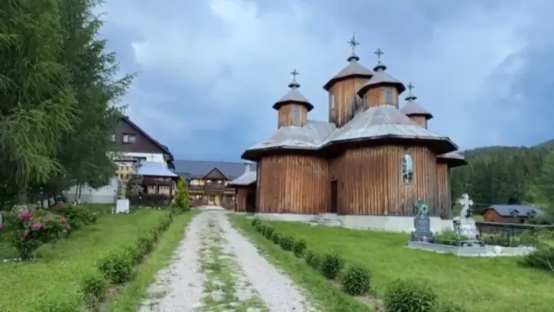 Mănăstirea Orata, Suceava