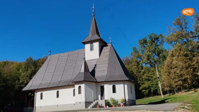 Mănăstirea Fârdea, Timiș - ateliere monahale și tabere de rugăciune lângă Lacul Surduc