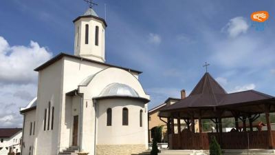 Mănăstirea Izvorul Tămăduirii, Măcin, Tulcea - legenda „Sfintei lui Stroe” și Fântâna de Leac