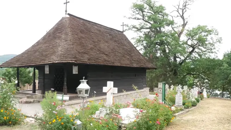 Mănăstirea Dintr-un Lemn, Vâlcea