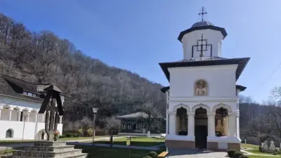 Mănăstirea Surpatele, Vâlcea - vechea ctitorie refăcută de Doamna Maria Brâncoveanu — Hram!
