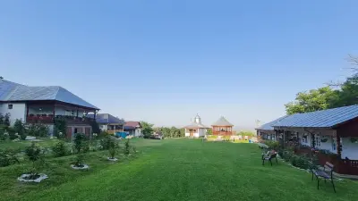 Mănăstirea Buluc, Vrancea - biserica de lemn care a traversat trei secole de istorie