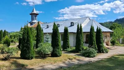 Mănăstirea Valea Neagră, Vrancea - cu biserica de lemn din anul 1755