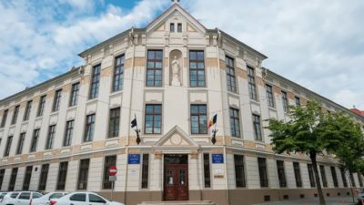Liceul Kolcsey Ferenc din  Satu Mare, Piața Păcii