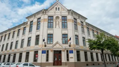 Liceul Kolcsey Ferenc din  Satu Mare, Piața Păcii