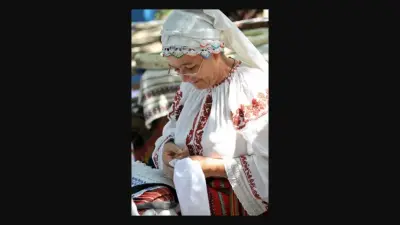 Stana Georgescu Apostu – păstrătoare a cusăturilor populare din Vintileasca, Vrancea