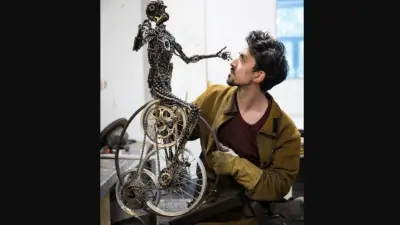 Daniel RĂDULESCU, sculptor