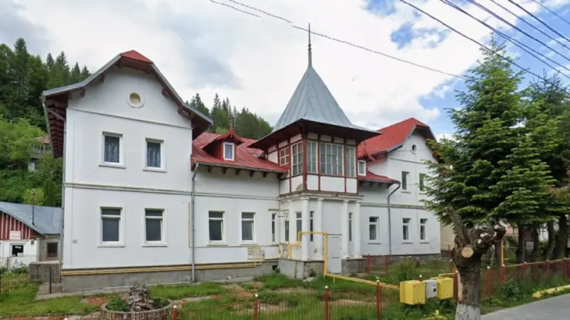 Casa parohială, fostă prăvălie din Azuga, Prahova