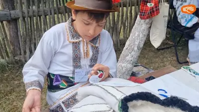 Botez Vlad Ștefan, broderie pe piele