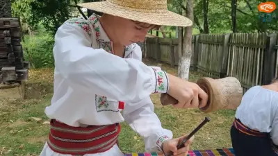 Reuleț Nichita, prelucrarea artistică a lemnului