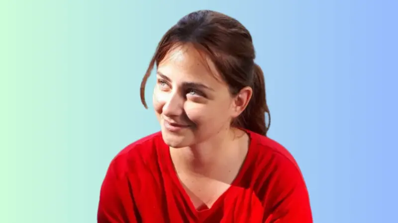 Emanuela Andreea HRIȚCU, sculptor