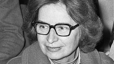 Gabriela ADOC-MANOLE, sculptor