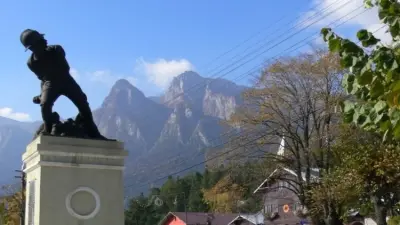 Statuia Ultima grenadă din Bușteni, Prahova