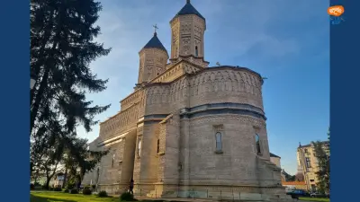 Biserica Mănăstirii „Sfinții Trei Ierarhi” din Iași