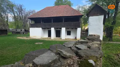 Casă și Gospodărie tradițională din Clopotiva, Hunedoara (secolul al XX-lea)