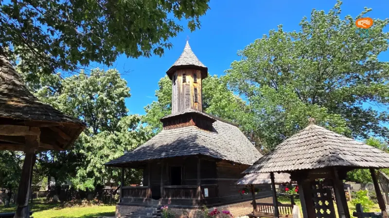 Biserica de lemn „Sfântul Dimitrie cel Nou” din Drăguțești, Cotmeana, Argeș