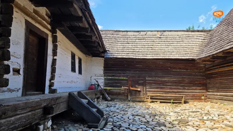 Gospodărie pomicolă din Peștera, Moeciu, Brașov