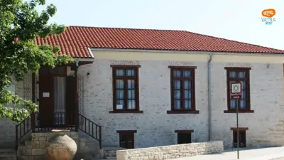 Arhitectura populară tradițională turcă din Dobrogea. Locuința, tehnicile de construcție și organizarea gospodăriei